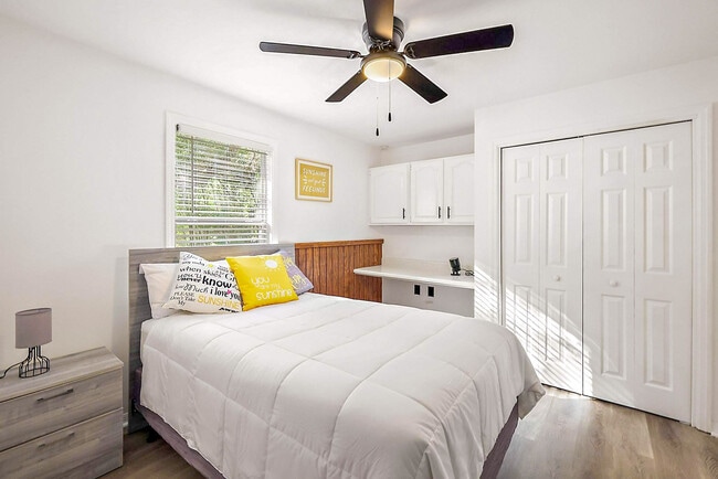 property at 810 NE 44th Ave