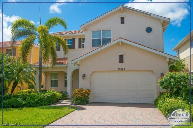 13644 Manchester Ln in Naples, FL - Foto de edificio - Building Photo