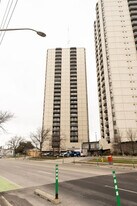 323 Colborne St in London, ON - Building Photo