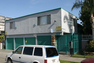 1614 Cherry Ave in Long Beach, CA - Building Photo - Building Photo