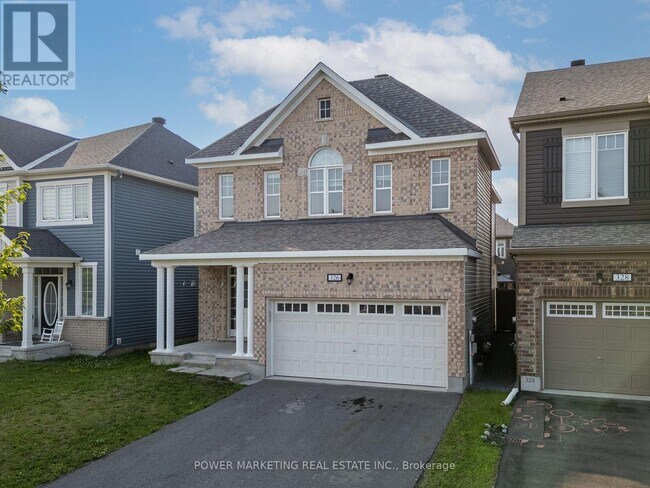 326 Sweetclover Way in Ottawa, ON - Building Photo - Building Photo