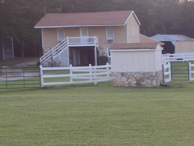 2015 Woodlawn Rd, Unit #1