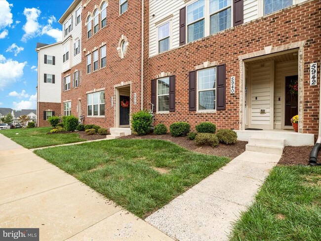 property at 5940 Etterbeek St