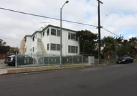 5300 Loma Linda Ave in Los Angeles, CA - Foto de edificio - Building Photo