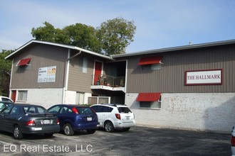 Hallmark Apartments in Austin, TX - Foto de edificio - Building Photo