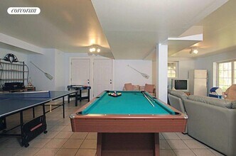 43A Old Riverhead Rd E in Hampton Bays, NY - Building Photo - Building Photo
