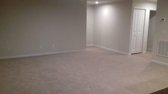 721 Sequoia Dr photo'