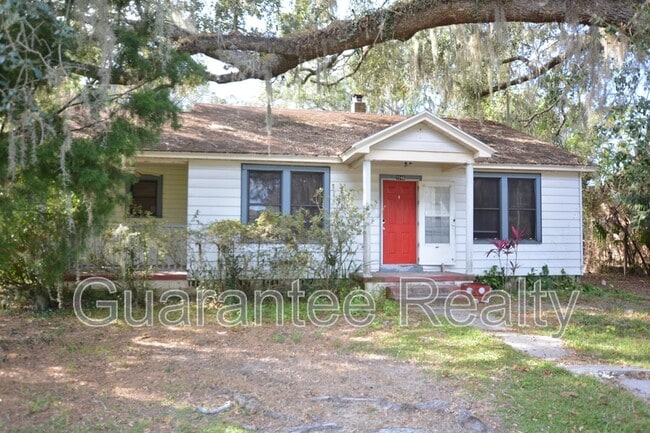 property at 2246 SE 3rd Ave