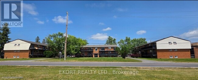 property at 153-153 N Park St