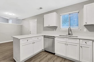 2867 Gresham Rd S E in Atlanta, GA - Building Photo - Building Photo