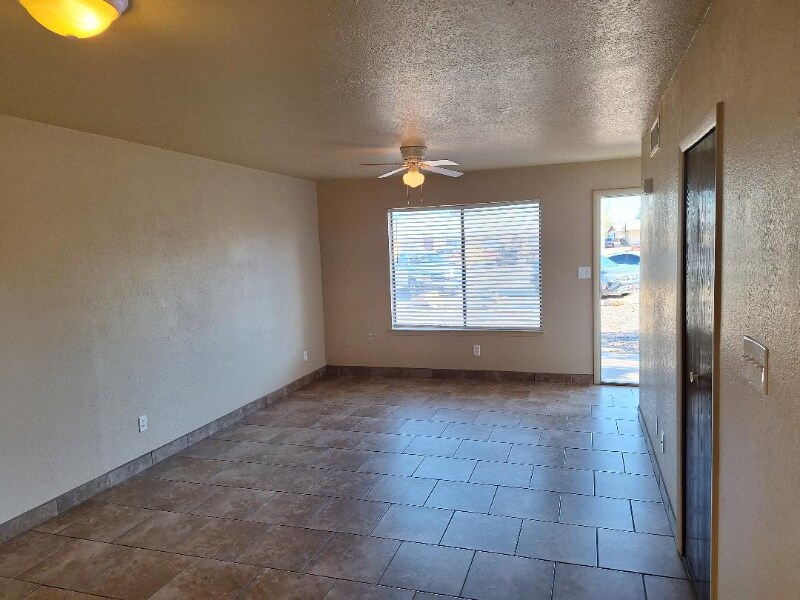 454 Drake Ct in Las Cruces, NM - Building Photo