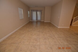 9598 Greensburg Ave in Las Vegas, NV - Building Photo - Building Photo