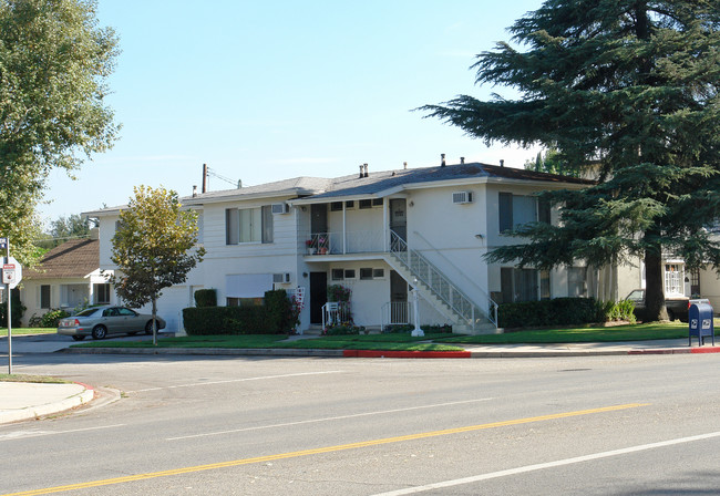 14225 Riverside Dr in Sherman Oaks, CA - Building Photo - Other