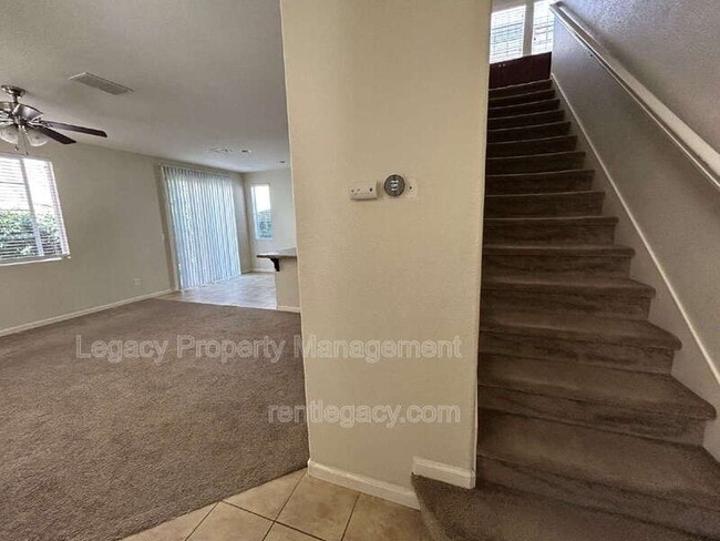 1208 Impressionist Loop in Roseville, CA - Building Photo - Building Photo