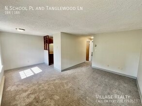 335 N School Pl in Dallastown, PA - Building Photo - Building Photo