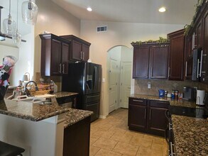 1826 Amber Dr in Carlsbad, NM - Building Photo - Building Photo