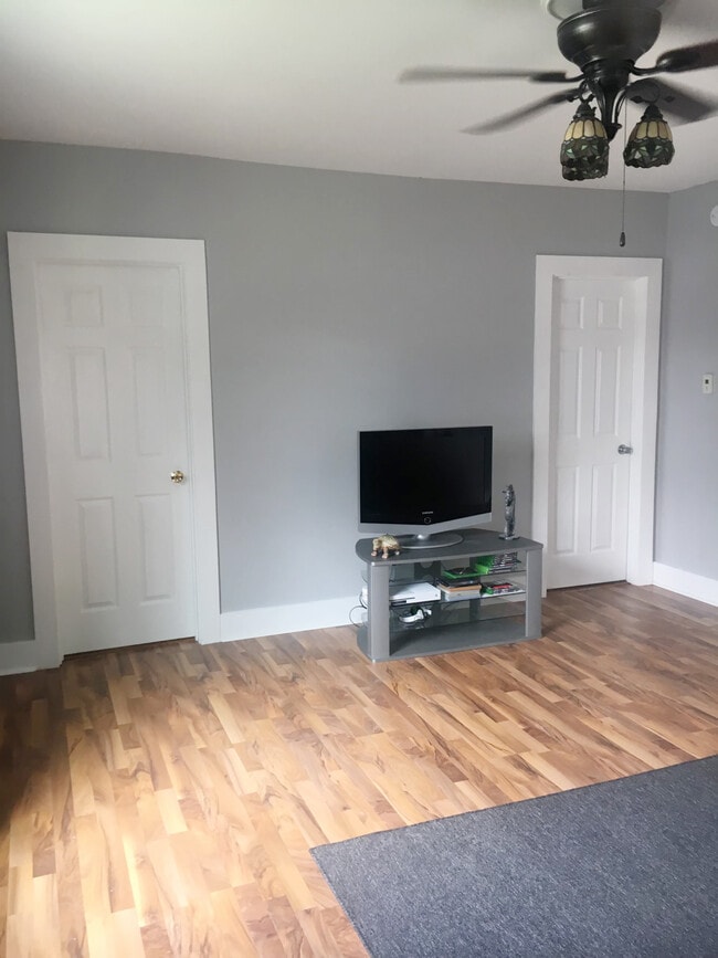 258 Lee St, Unit 258 in Winona, MN - Building Photo - Building Photo