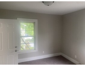 45 Greenwood St-Unit -1R in Gardner, MA - Building Photo - Building Photo