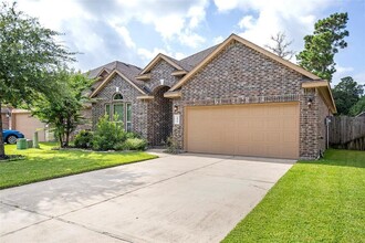 2471 Garden Falls Dr in Conroe, TX - Building Photo - Building Photo