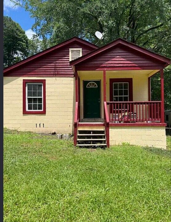1332 Boston St in Columbia, SC - Building Photo