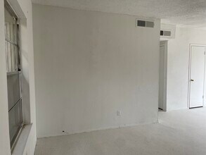 8154 St Andrew Ln in El Paso, TX - Building Photo - Building Photo