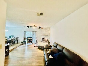 2122 Clemson Dr in Katy, TX - Building Photo - Building Photo