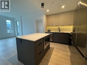 111 Buller St in Port Moody, BC - Building Photo - Building Photo