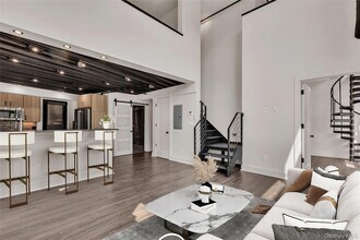 172 E Prospect Ave, Unit 207 in Mamaroneck, NY - Building Photo - Building Photo