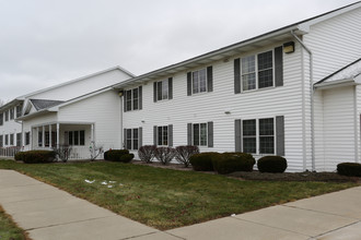 Creekwood Apartments in Albion, NY - Building Photo - Building Photo