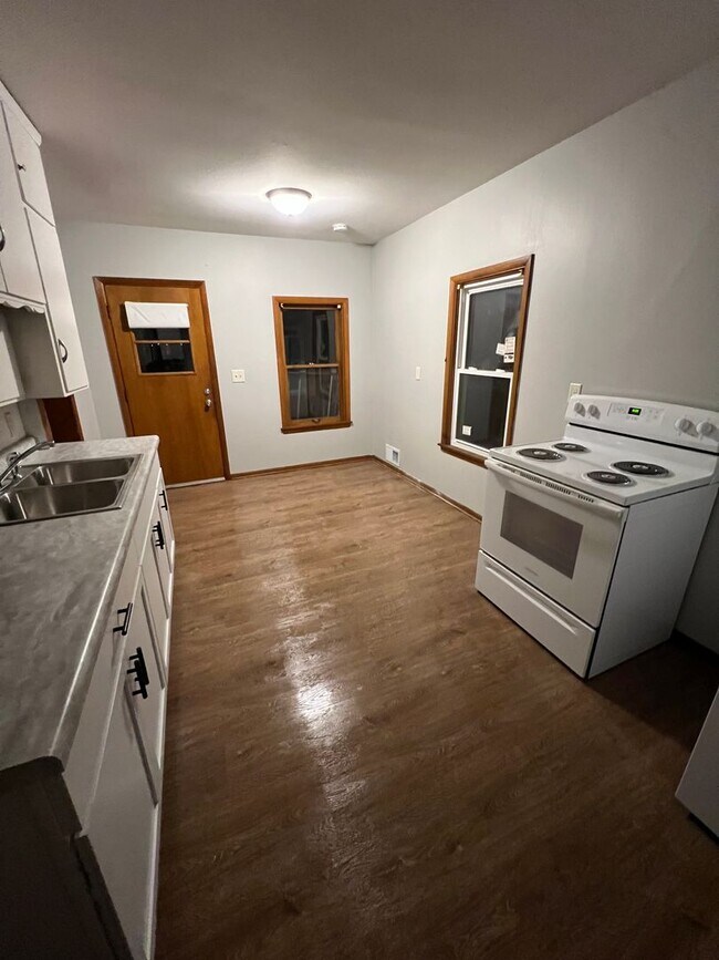 508 Vine St in Eau Claire, WI - Building Photo - Building Photo
