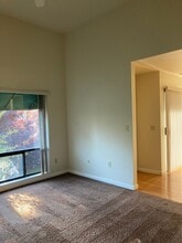 901 Russell Ave in Santa Rosa, CA - Building Photo - Building Photo