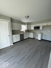 5919 Sycamore Forge Dr in Indianapolis, IN - Building Photo - Building Photo