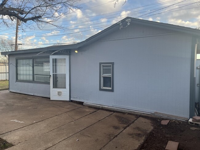 property at 5605 45th St