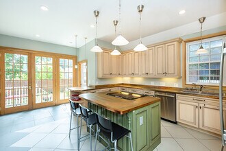 19 Alaska St in Boston, MA - Foto de edificio - Building Photo