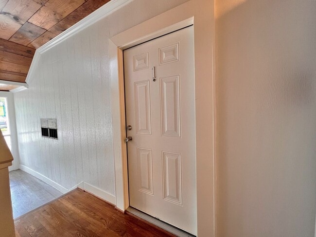 2021 Kane St in Houston, TX - Building Photo - Building Photo