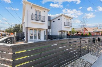 600 Melba St in Dallas, TX - Building Photo - Building Photo