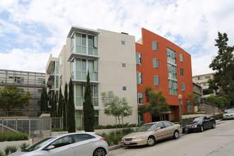 Landfair Apartments in Los Angeles, CA - Building Photo - Building Photo