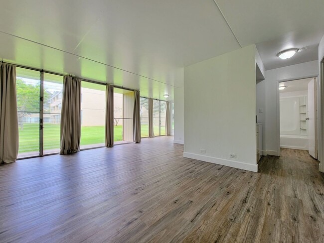 property at 94-327 Hokuahiahi St