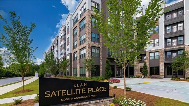 3100 Commerce Ave NW in Duluth, GA - Foto de edificio - Building Photo