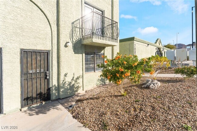 7090 Burcot Ave in Las Vegas, NV - Building Photo - Building Photo