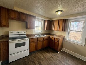 729 Mallison Ave in Akron, OH - Building Photo - Building Photo