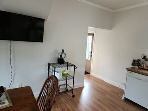 90 Depot St, Unit 90 B Depot St. in Chester, VT - Building Photo - Building Photo