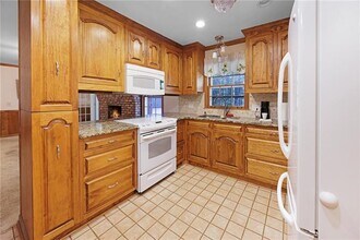 835 Tranquil Dr in Austell, GA - Building Photo - Building Photo