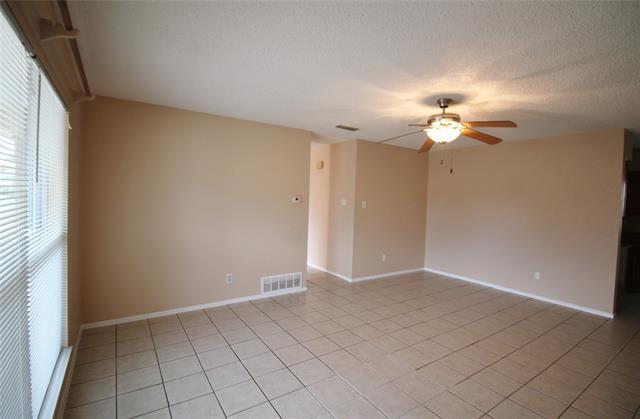 property at 1019 S Alexander Ave