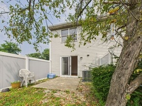 68 Joiners Rd in Rocky Hill, CT - Building Photo - Building Photo