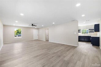 17 Standard Ave in San Juan, TX - Building Photo - Building Photo