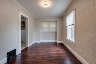 1481 Berdan Ave in Toledo, OH - Building Photo - Building Photo