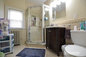 45 Montcalm Ave, Unit 2 in Boston, MA - Foto de edificio - Building Photo