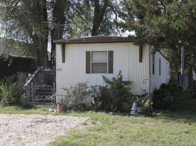 308 W Reichmuth Rd in Valley, NE - Building Photo - Building Photo