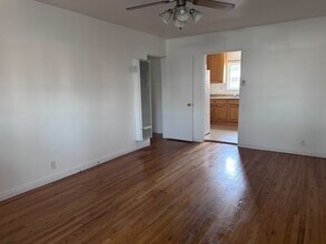 14520 Killion St, Unit K20 in Sherman Oaks, CA - Building Photo - Building Photo